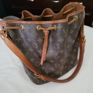 LOUIS VUITTON PETIT NOE  SHOULDER BUCKET BAG PURSE MONOGRAM CANVAS